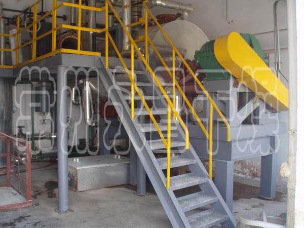 ZPG真空耙式干燥机(低温动态真空干燥机)